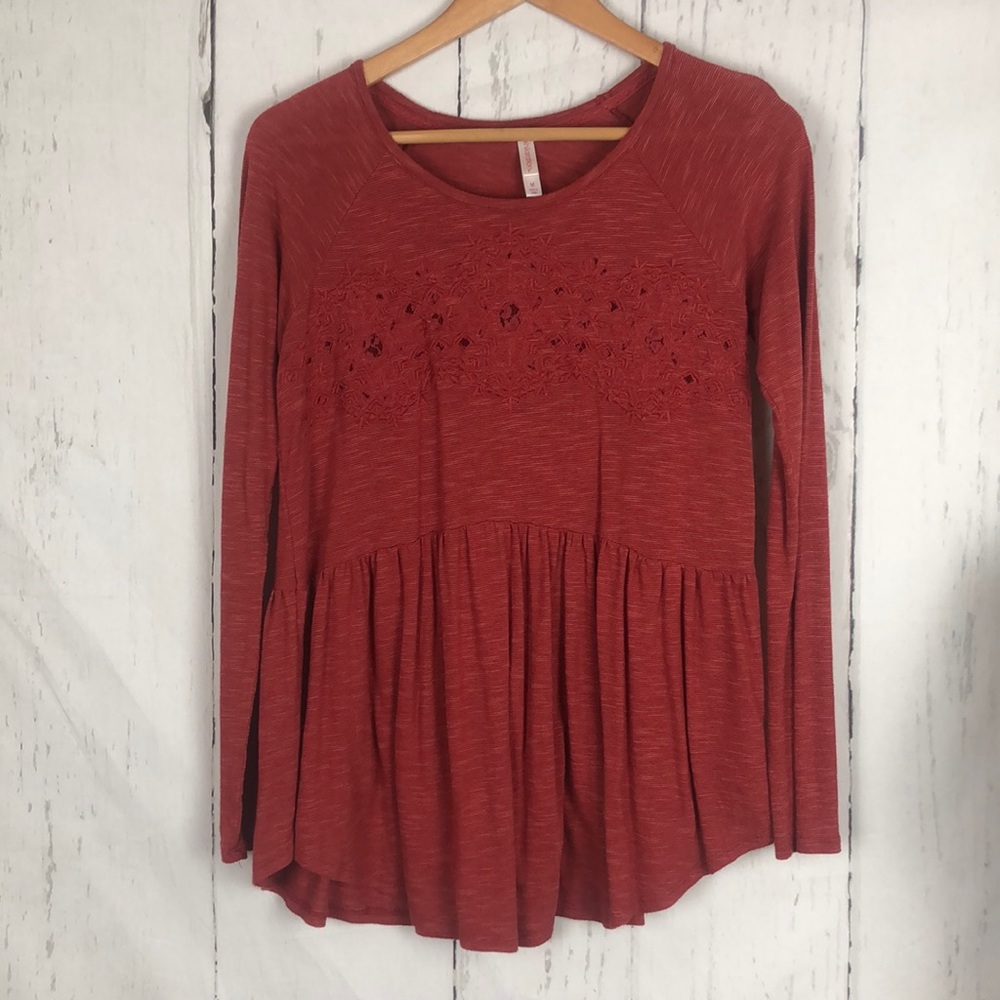 Xhilaration Top Women Medium Long Sleeve Lace Detail Peplum Scoop Neck Casual